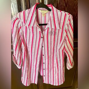 Cute Pink and white blouse 👚 🌸